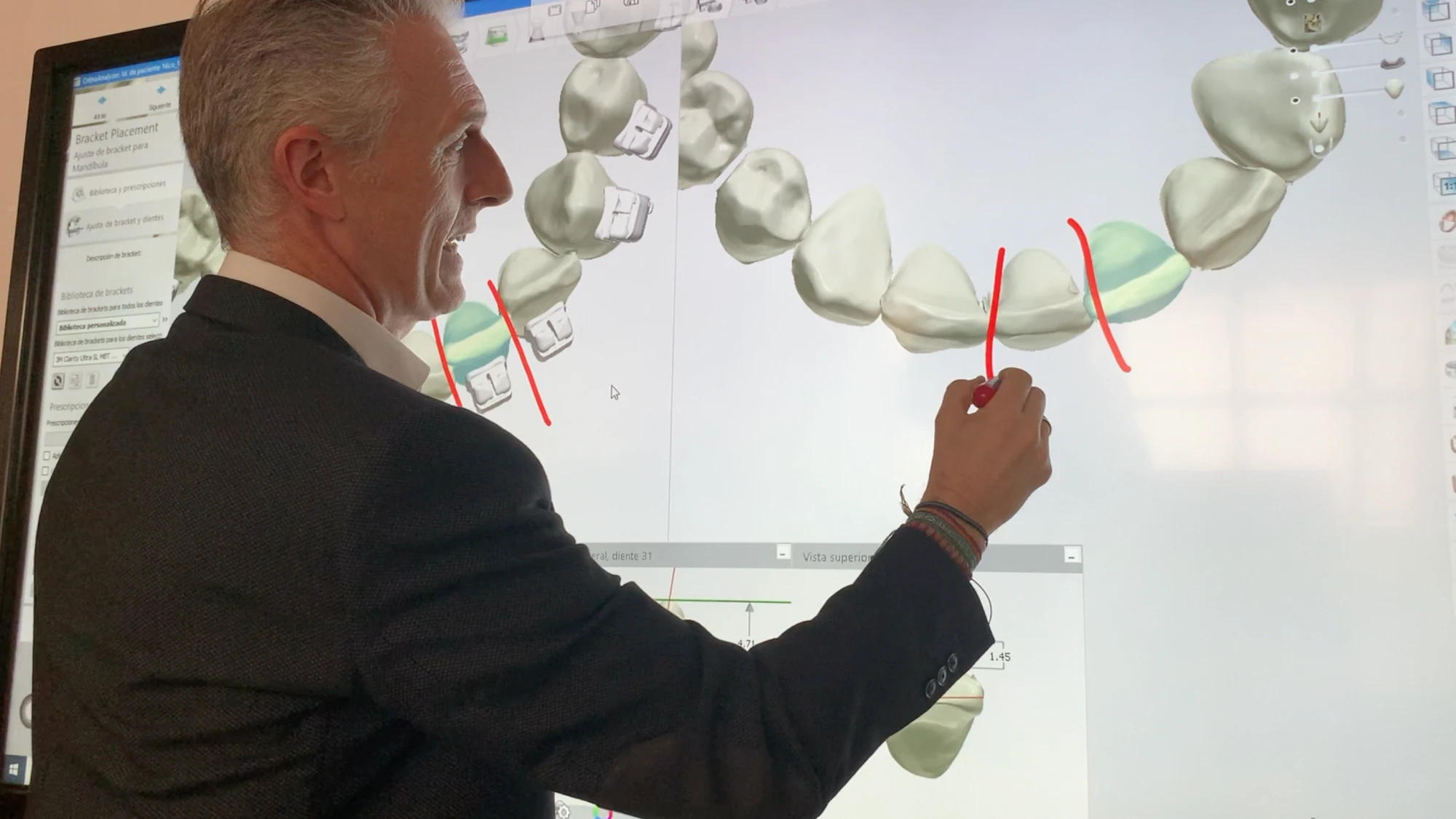 Odontólogo en presentación de dientes